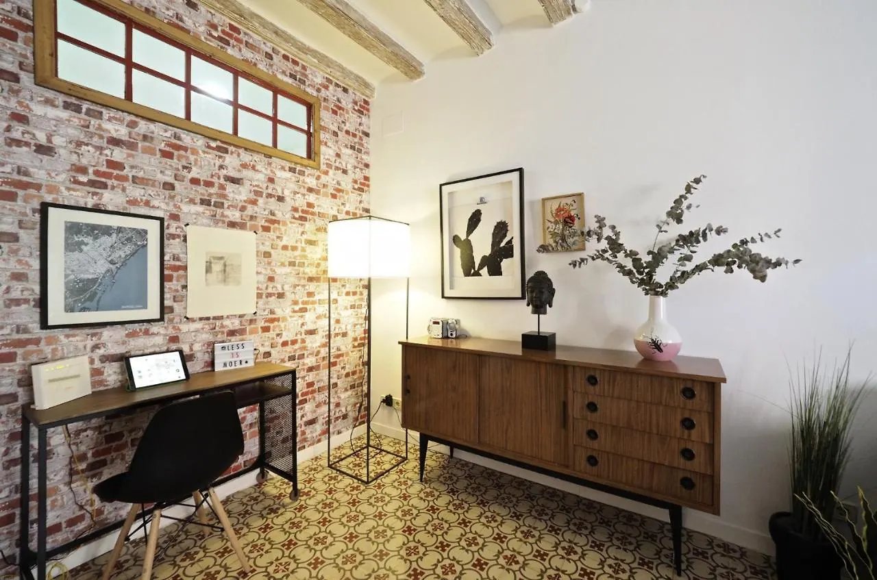 Almodovar Apartment Barcelona